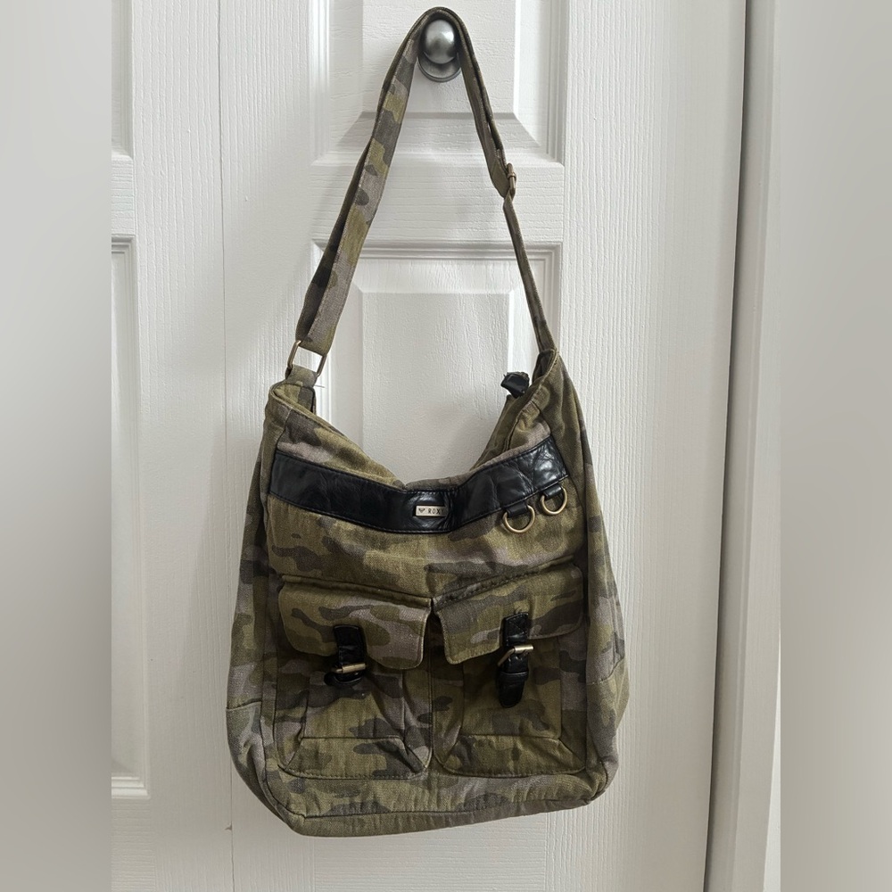 Roxy Camouflage Shoulder Bag with Black Details